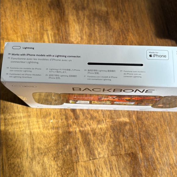 Backbone Gaming Controller - Black - Picture 3 of 3